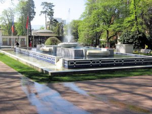 fontaine_marocaines_parc_aix_les_bains.jpg