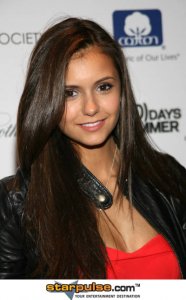 Nina%20Dobrev-SGY-010930.jpg