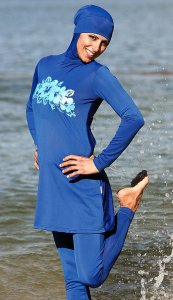 burkini230607mos-468x8101.jpg