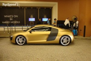 matte-gold-audi-r8-s-1_800x0w.jpg