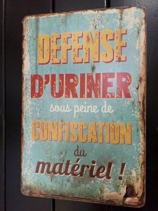 Confiscation du material.jpg