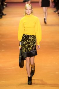 tendance-couleur-hiver-2016-jaune-citron-mugler_5567171.jpg