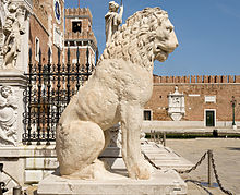 Arsenale_(Venice)_-_First_Ancient_Greek_lion.jpg