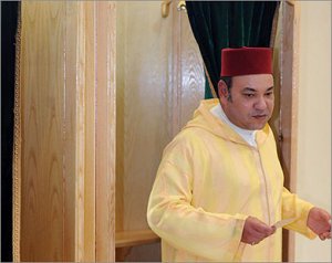 Roi_Mohammed_VI_et_son_fils.jpg