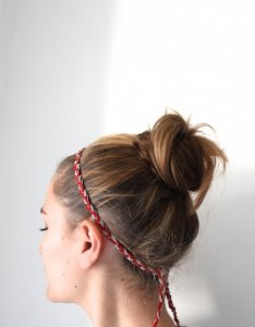 chignon-simple-headband-5-605x775.jpg