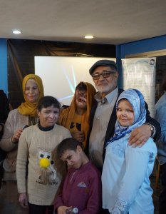 des enfants de la lune ave le président de l'association marocaine.jpg