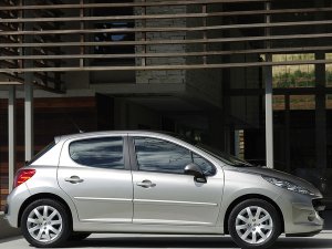 -Peugeot-207.jpg