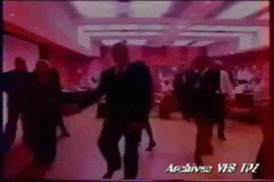 1379085354-lepen-danse-surmongole.gif