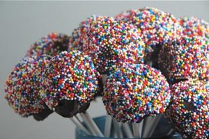 cake-pops[1].jpg