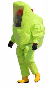 sapeur-pompier-avec-la-tenue-de-protection-contre-le-produit-chimique-et-le-bacteriolo-95753110.jpg