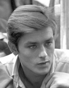 Alain_Delon_1959_Rome.jpg