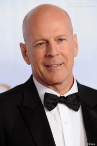 805008-bruce-willis-l-un-des-plus-beaux-580x0-3.jpg