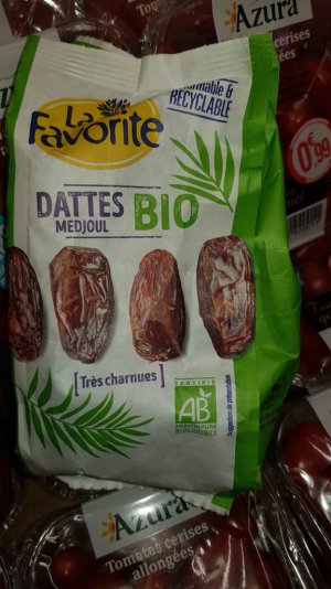 dattes-bio-la-favorite-carrefour-576x1024.jpg