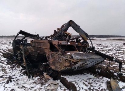 A destroyed Russian Army convoy all vehicles were hit and burned after By Ukrainian Army antit...jpg