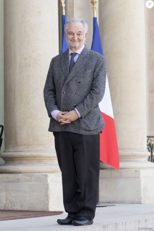 3222553-jacques-attali-a-l-elysee-lors-de-la-rem-950x0-1.jpg