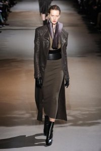 haider-ackermann-autumn-fall-winter-2012-pfw11-500x750.jpg