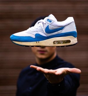 Air-Max-1-OG-Blue-1986-Prototype-Big-Bubble-768x836.jpg