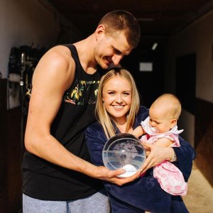 nikola-jokic-poses-with-wife-and-daughter-1685489384982.jpg