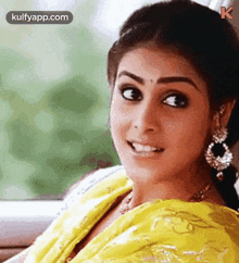 09_35_52_genelia-heroines.gif