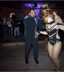 20_25_06_dance-dancing.gif