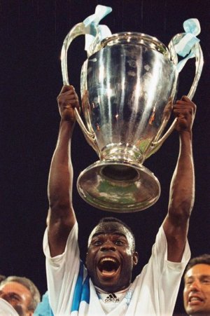 basile-boli-om-ac-milan-ligue-des-champions-1993--jean-claude-pichon-l-equipe-26.jpg