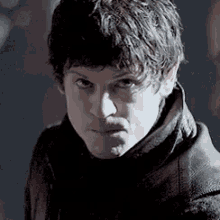 ramsay-bolton-game-of-thrones.gif