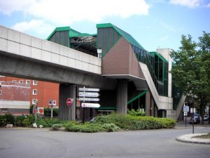 Metro_Lille_Porte_d%27Arras.jpg