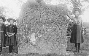 rrstaberg.-The-inscription-says-Vibern-raised-this-stone-in-memory-of-Solva-his-brother-ca.-1900.jpg