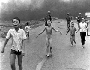 Photo-vietnam_napalm-wb.jpg